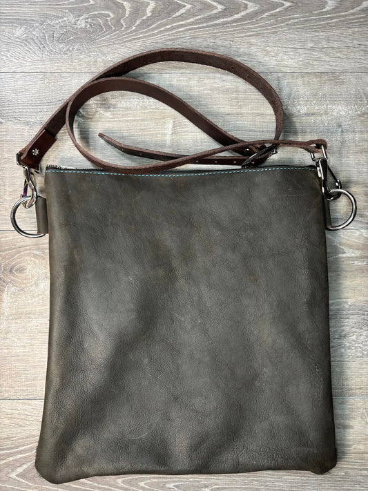 Big bag black and white hair on hide and rio Navajo