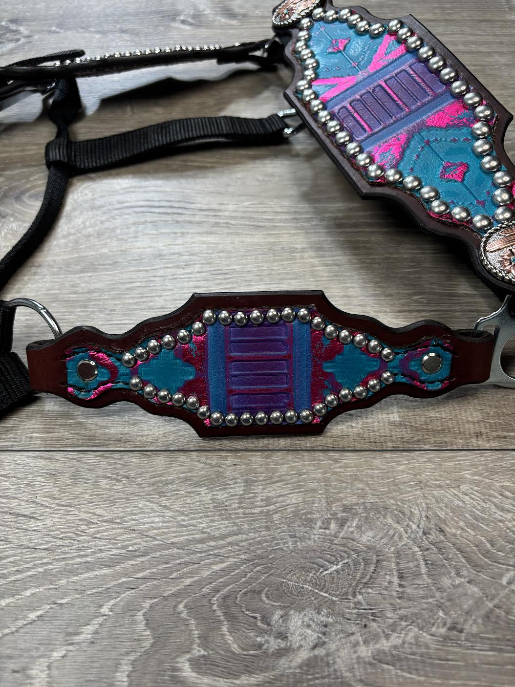 Primer rio navajo nose and cheeks halter