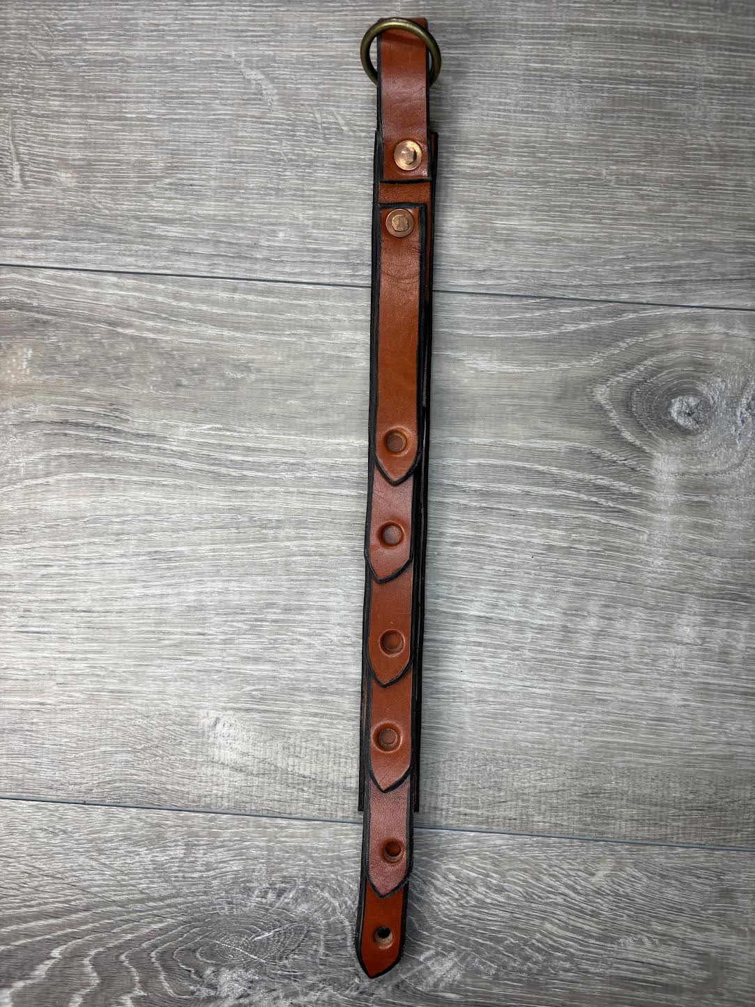 Cinch Hanger in saddle tan