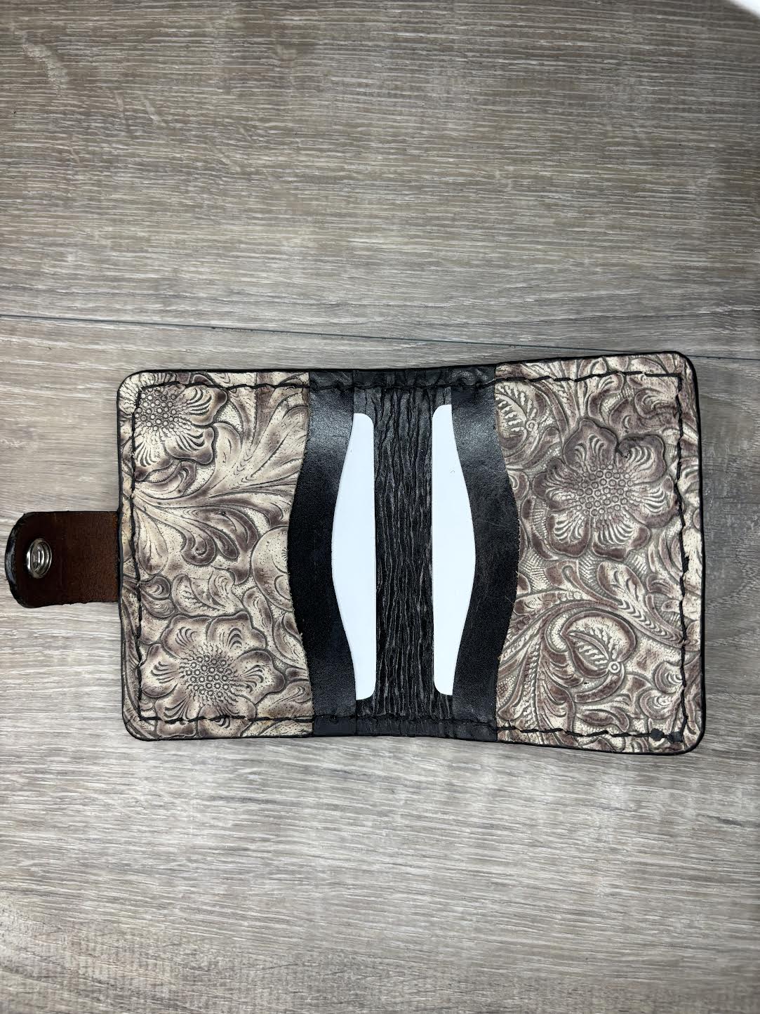 Bi-Fold Minimalist Wallet - Red Roan / Black Paint
