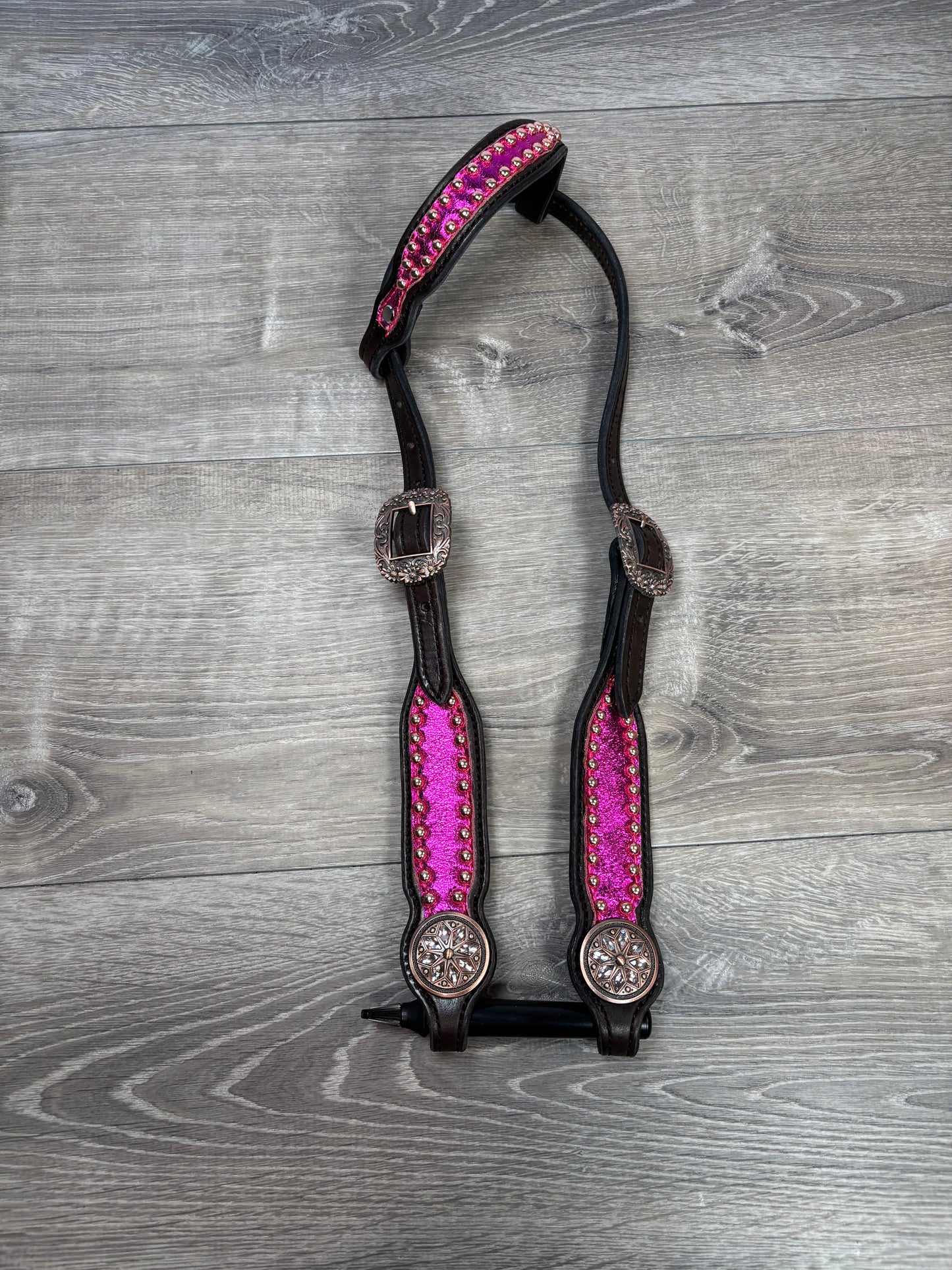 Premier metallic hot pink tack set