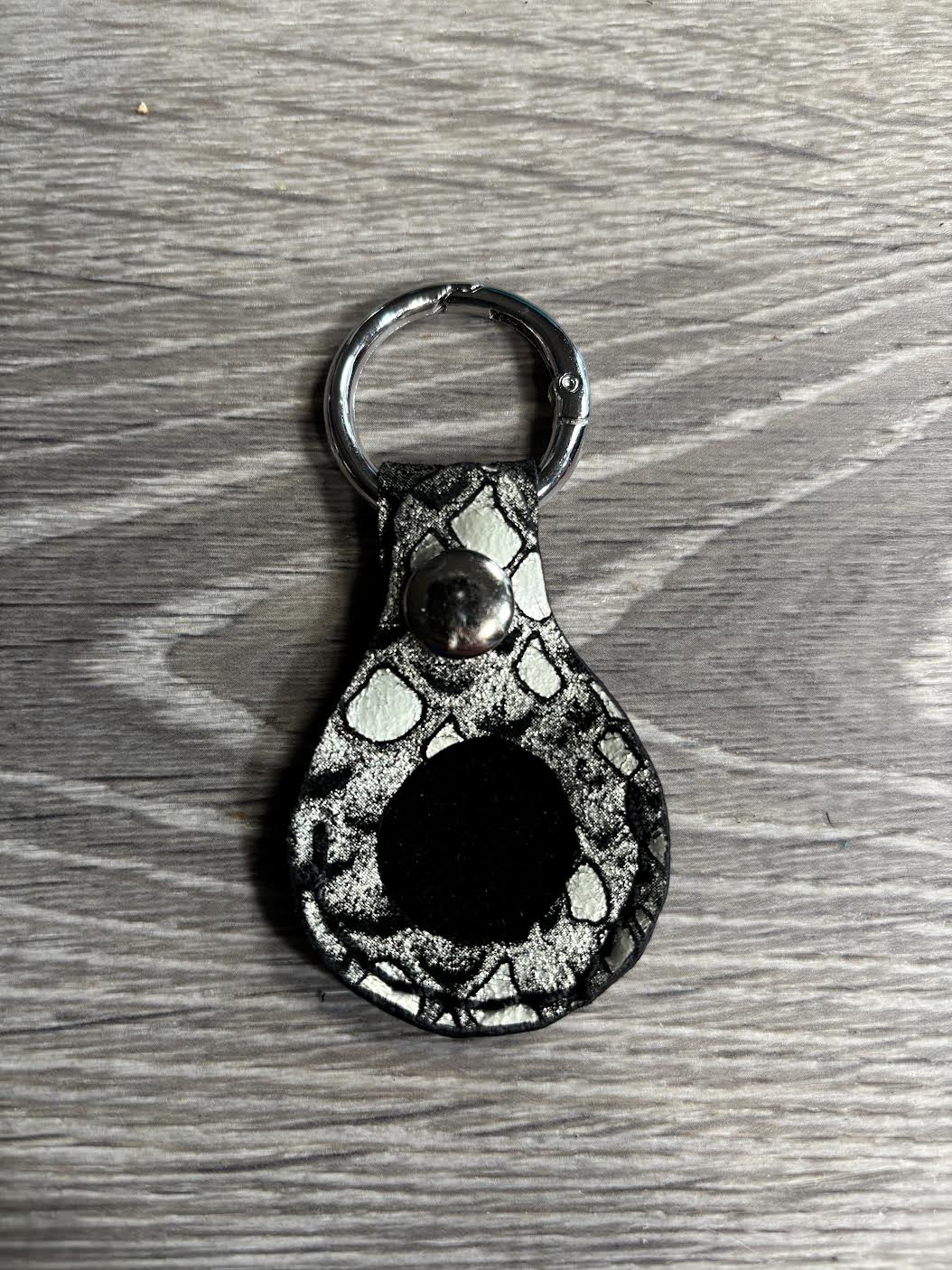 AirTag holder