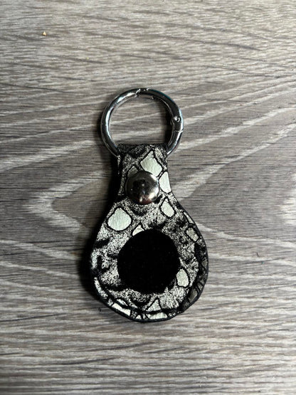 AirTag holder