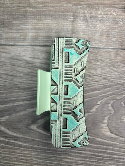 Claw clips