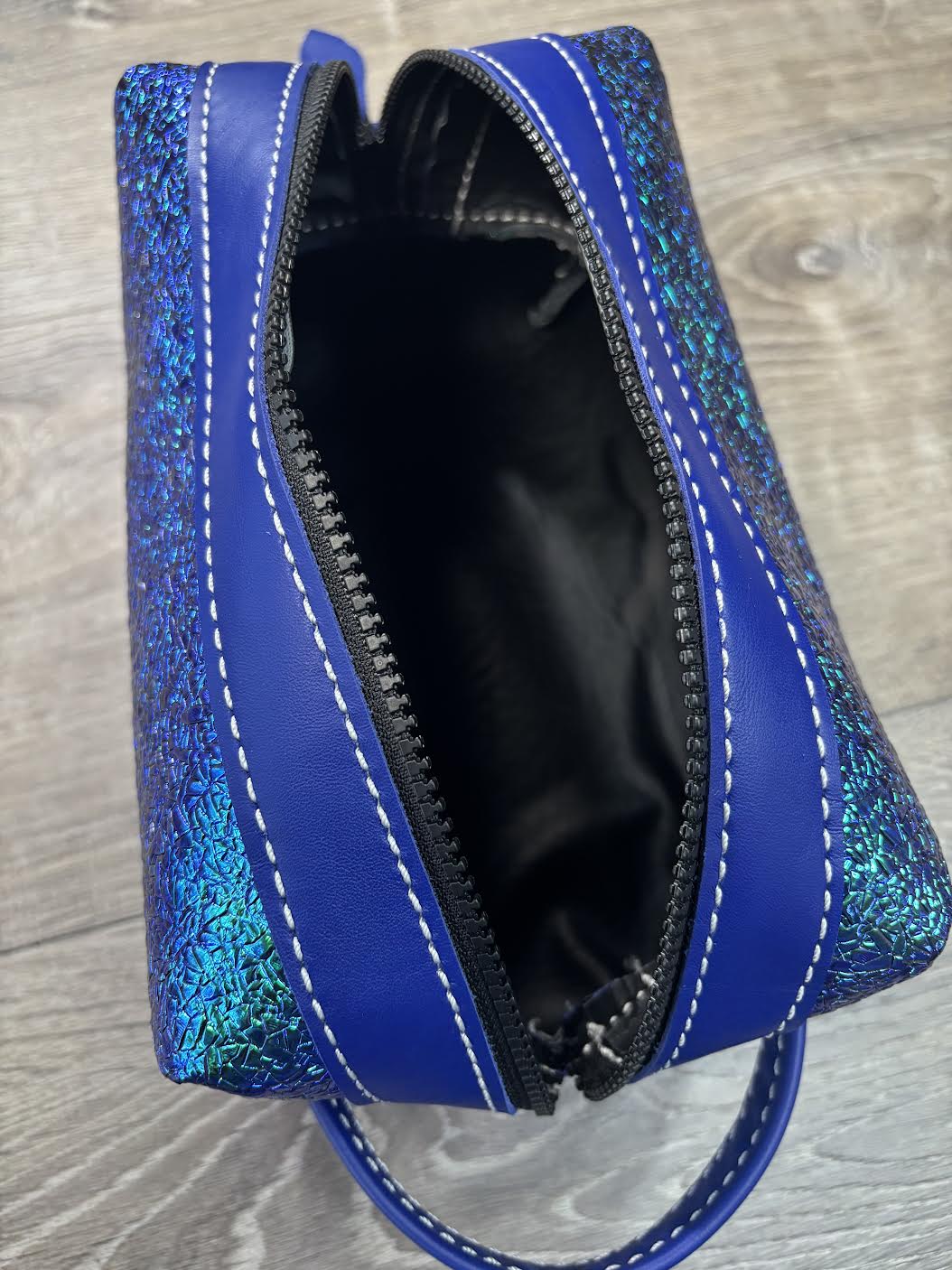 Travel Bag shattered transition