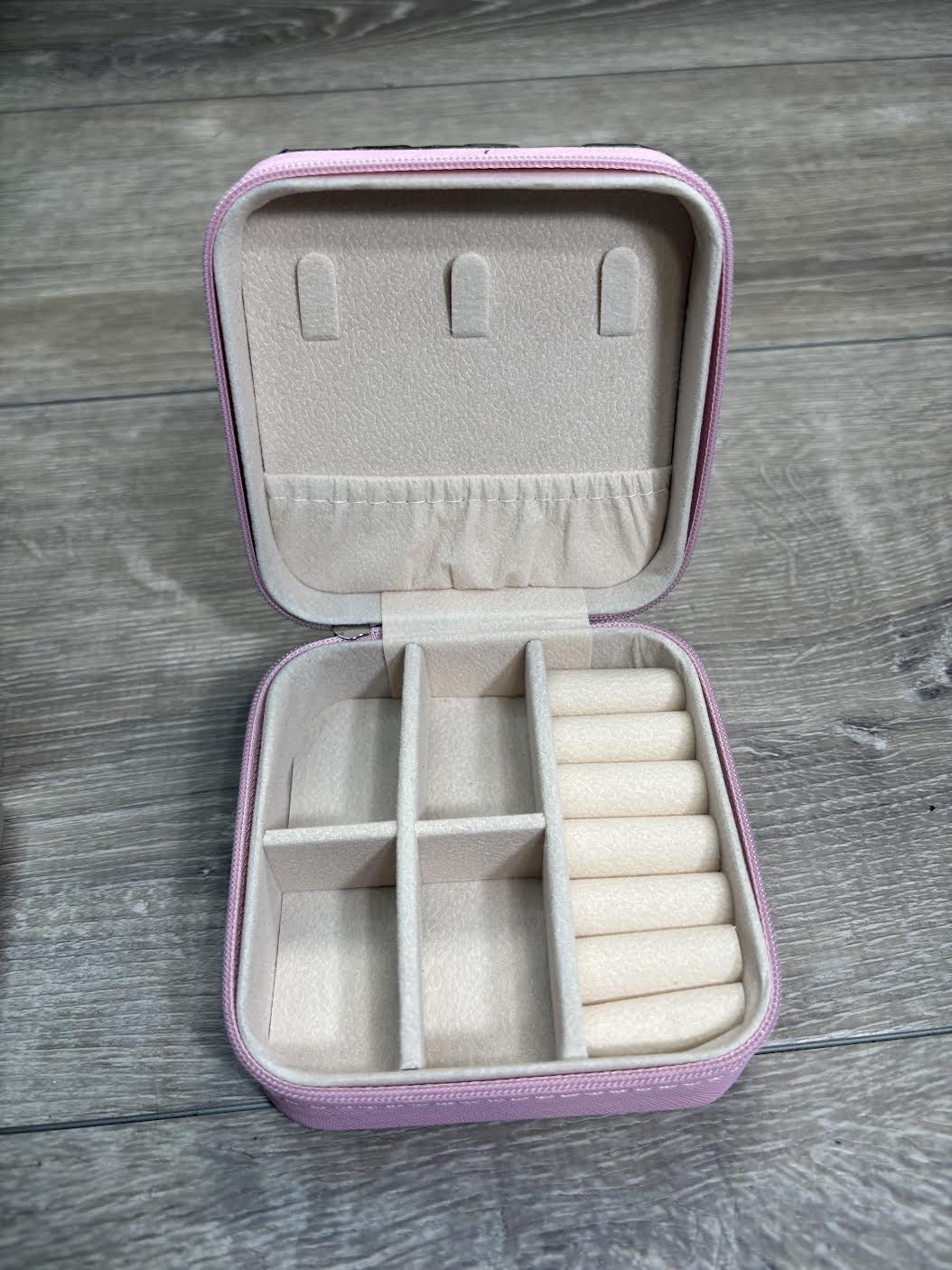 Jewelry Box - transition shattered