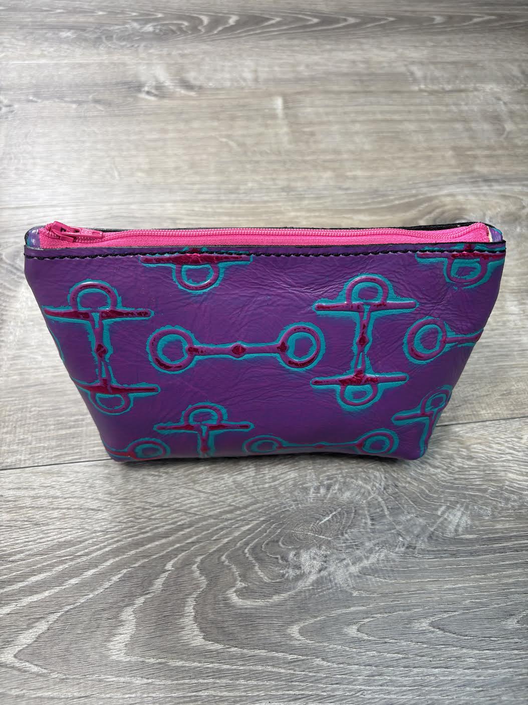 Cosmetic bag bits