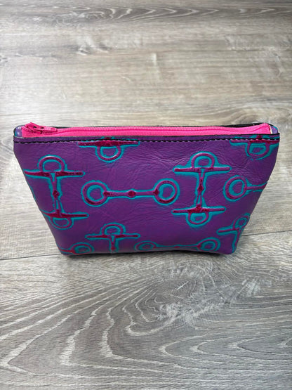 Cosmetic bag bits