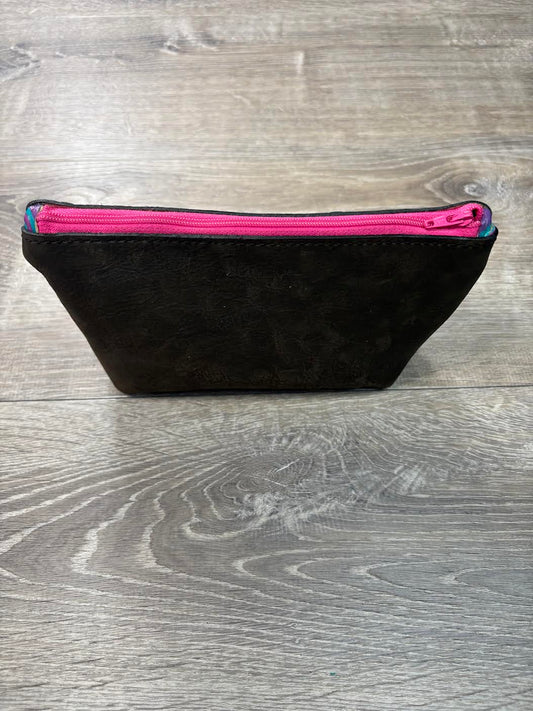 Cosmetic bag bits