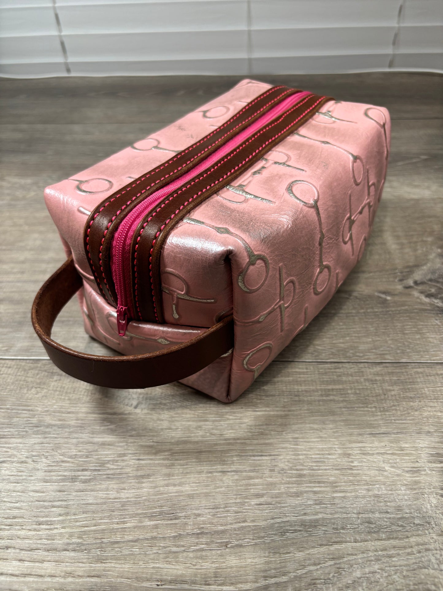 Travel Bag Pink Bits