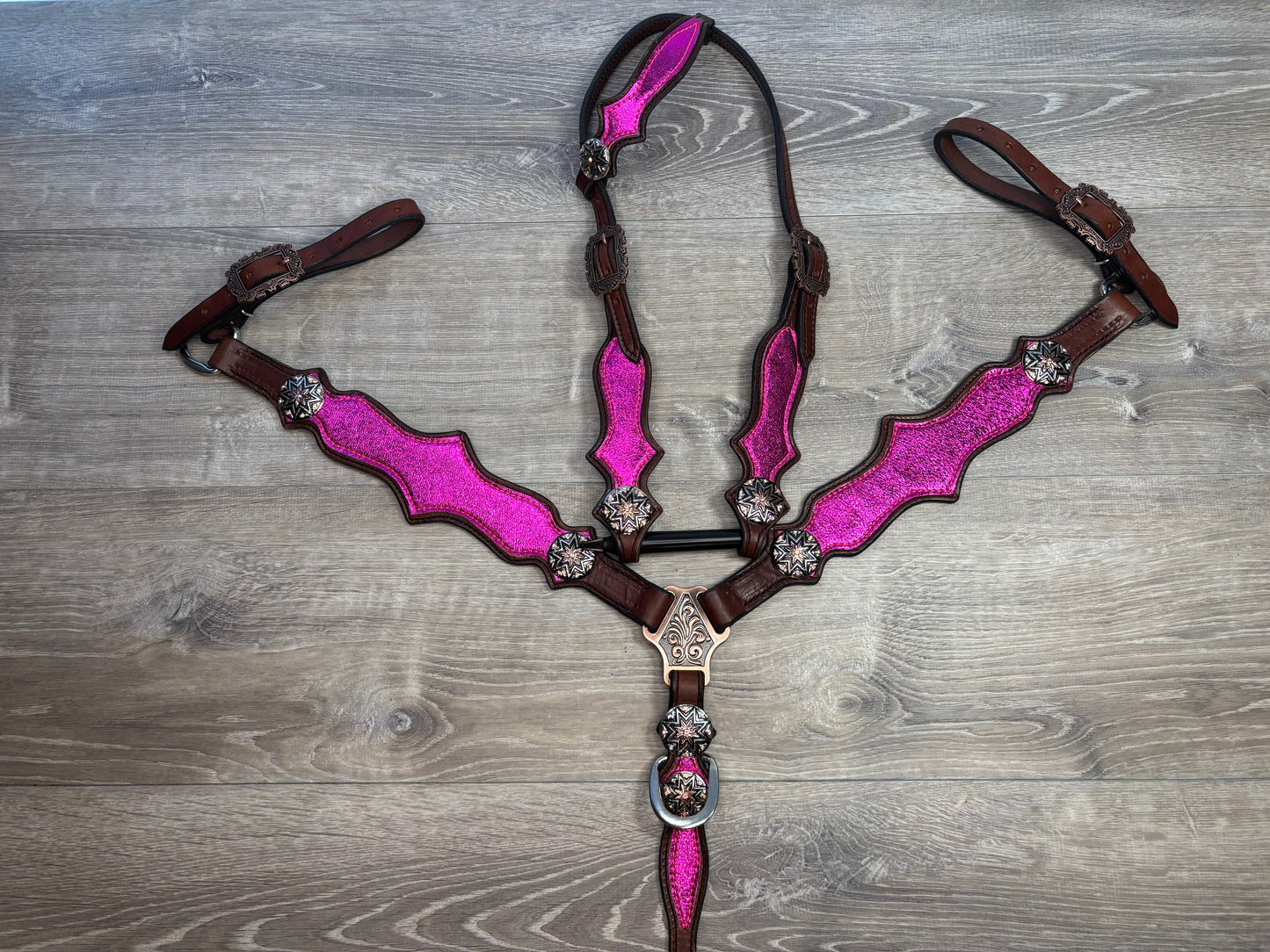 Regal metallic hot pink tack set