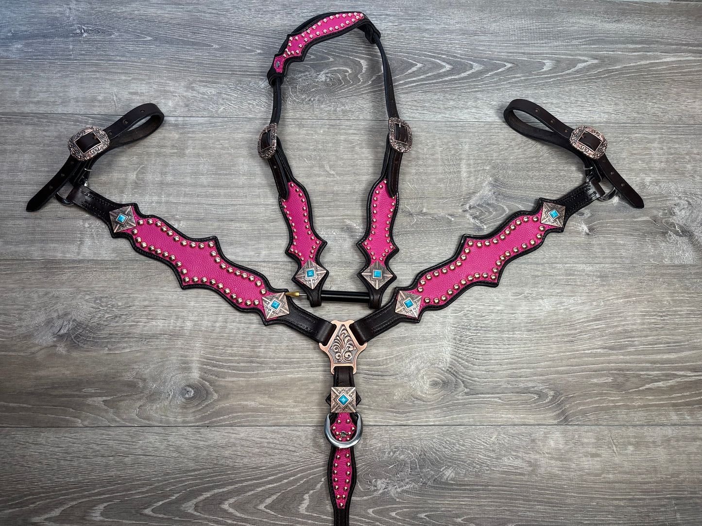 Regal bubblegum pink tack set