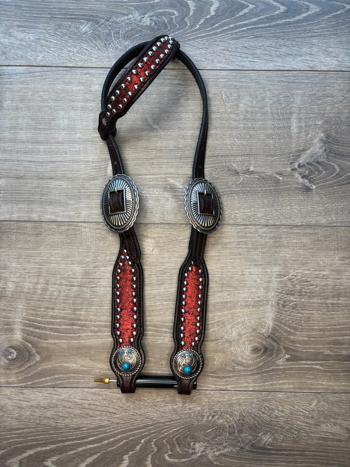 Premier red tack set