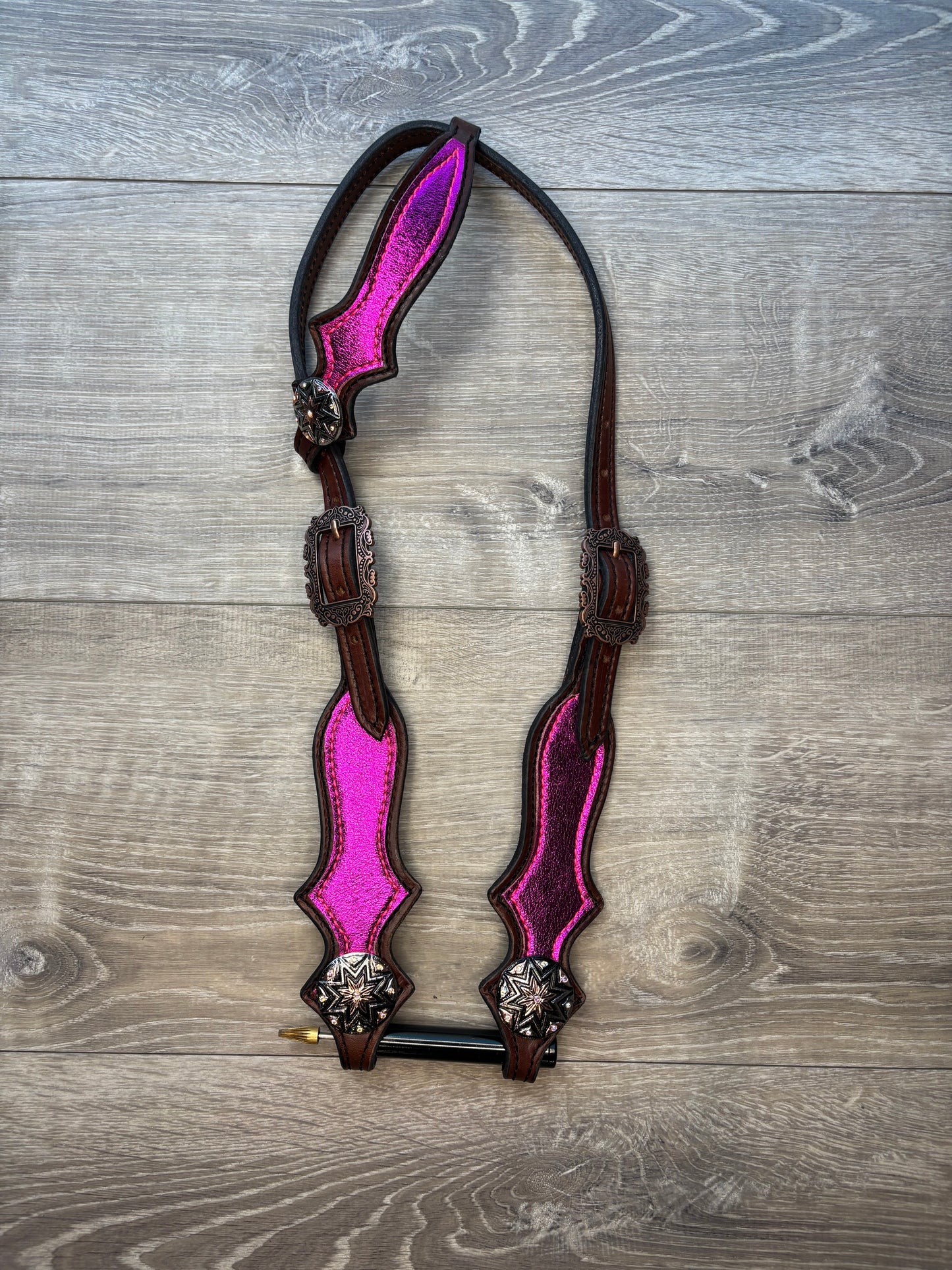 Regal metallic hot pink tack set